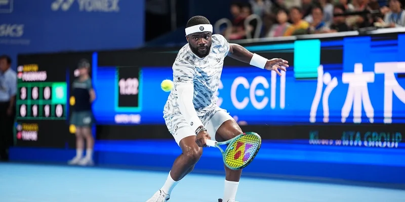 Фрэнсис Тиафо - Янник Ханфманн