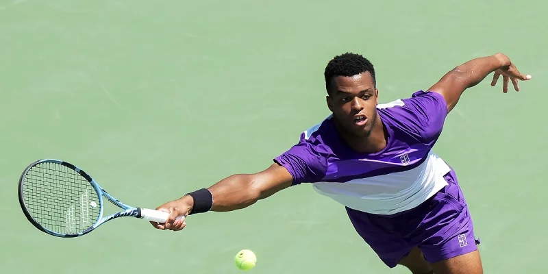 Джованни Мпетши-Перрикар - Хольгер Руне