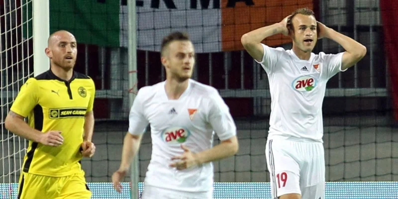 Клифтонвилл - Коа Юнайтед