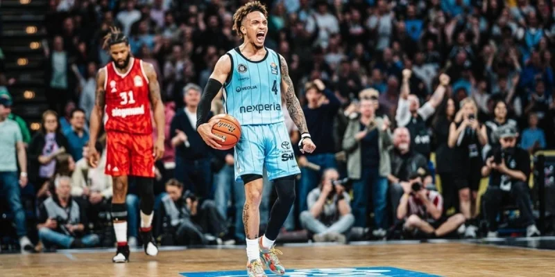 Арис - Гамбург