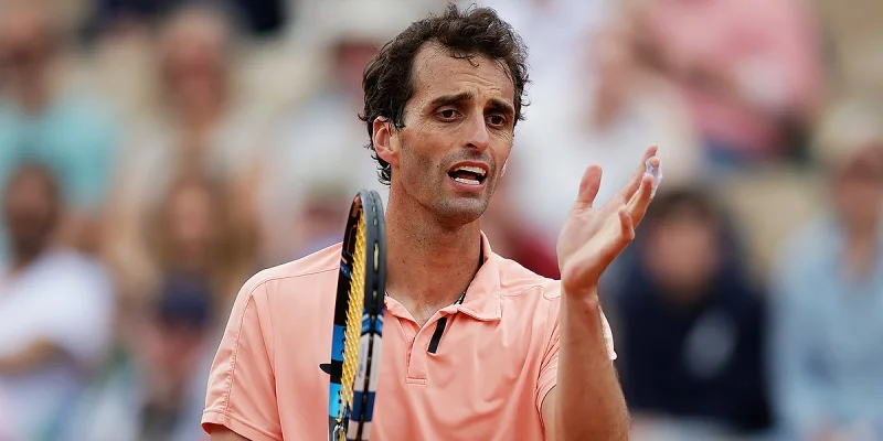 Альберт Рамос-Винолас - Зденек Колар