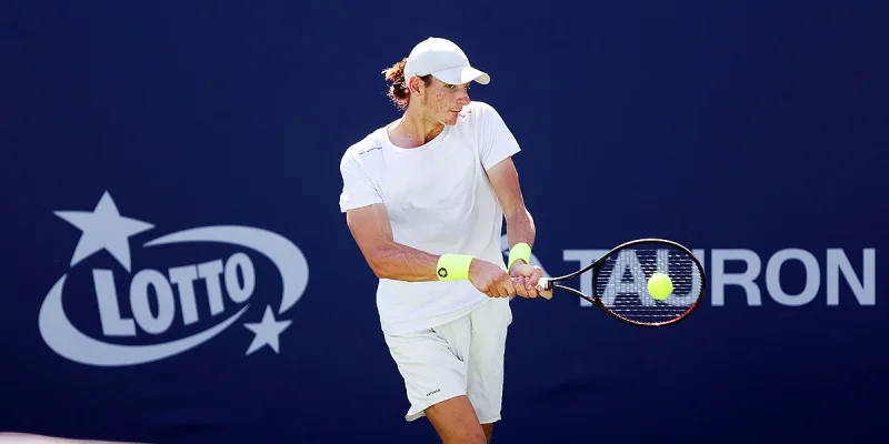 Стефанос Сакелларидис - Ян-Леннард Штруфф