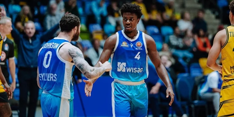 Скайлайнерс - Фехта Скайлайнерс - Фехта