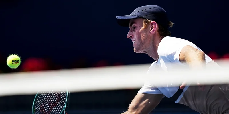 Тристан Скулкейт - Адам Уолтон Тристан Скулкейт - Адам Уолтон