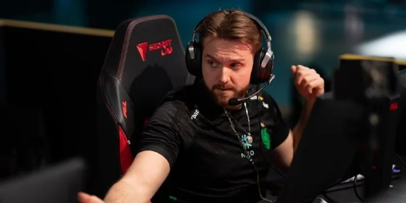 Falcons - MOUZ Falcons - MOUZ