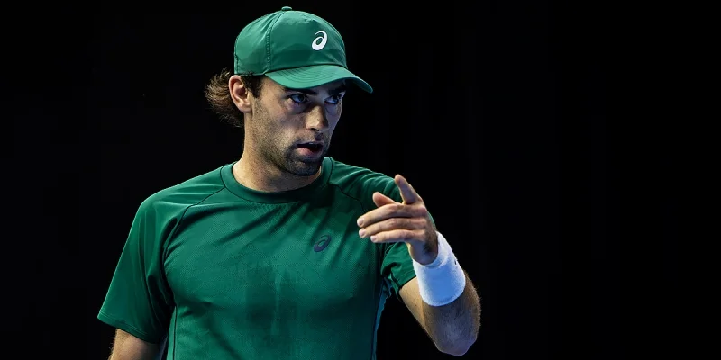 Элиот Спиццирри - Феликс Оже-Альяссим