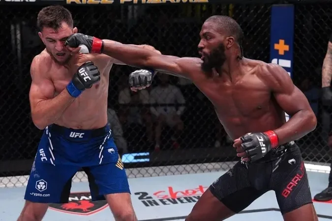 Дэнни Барлоу - Джорден Сантос