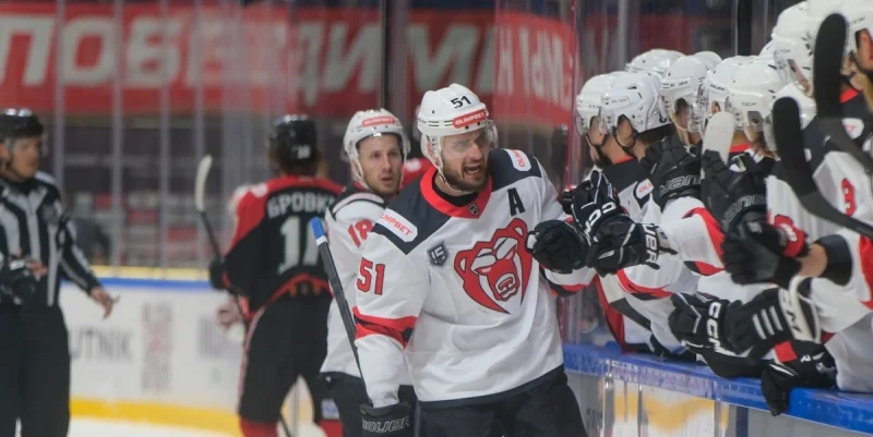 Молот - СКА-ВМФ