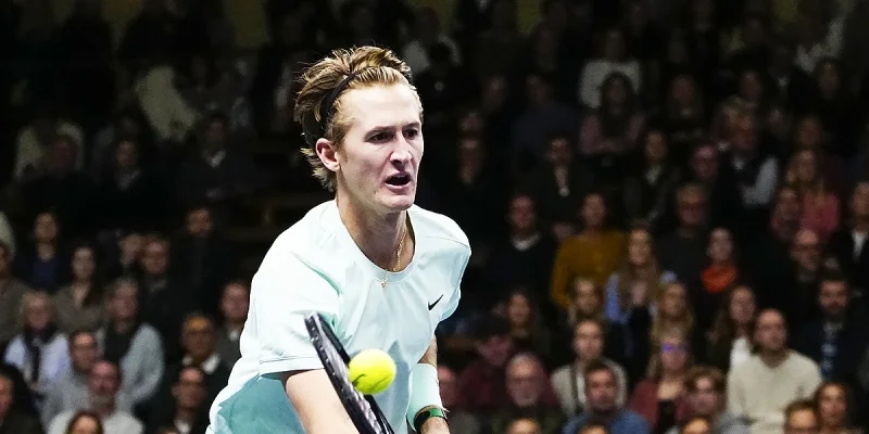 Себастьян Корда - Уго Умбер