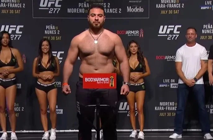 Хамди Абдельвахаб - Крис Барнетт Хамди Абдельвахаб - Крис Барнетт