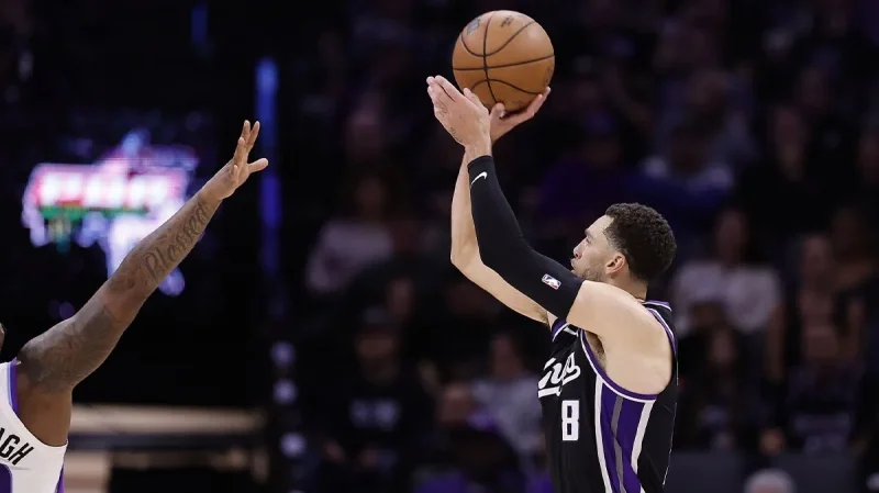 Сакраменто - Лейкерс