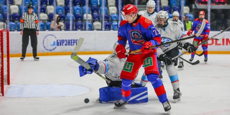 АКМ-Юниор - МХК Динамо