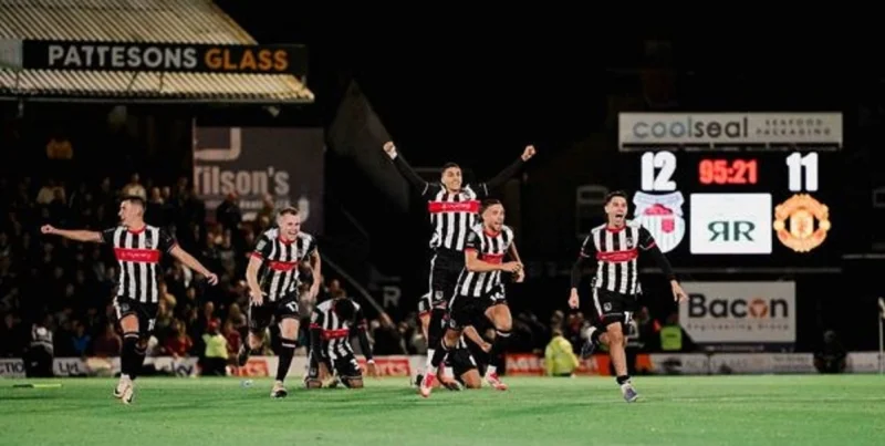 Гримсби - Брентфорд Гримсби - Брентфорд