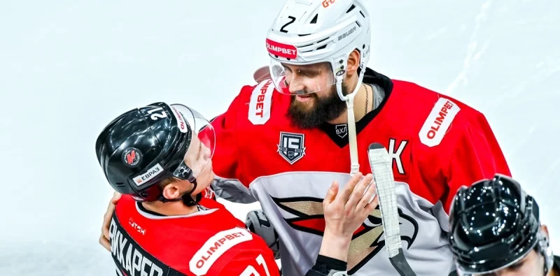 Омские Крылья - Звезда