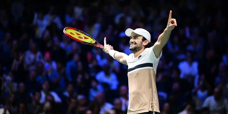 Валентин Вашеро - Феликс Оже-Альяссим