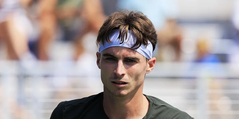 Тимофей Скатов - Крис Гарин Тимофей Скатов - Крис Гарин