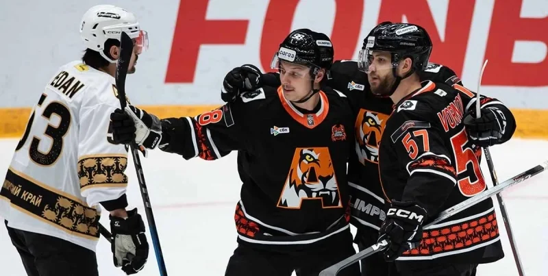 Амур - Авангард