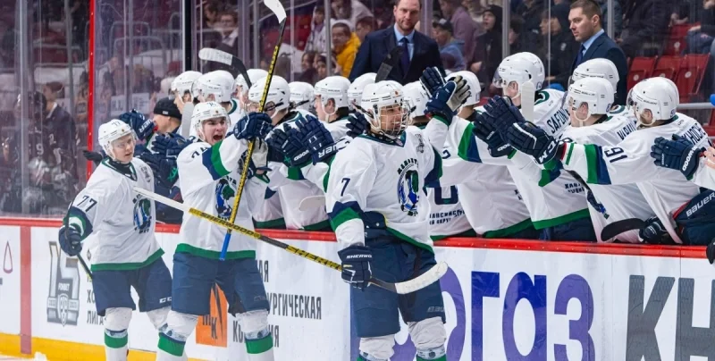 Мамонты Югры - Стальные Лисы