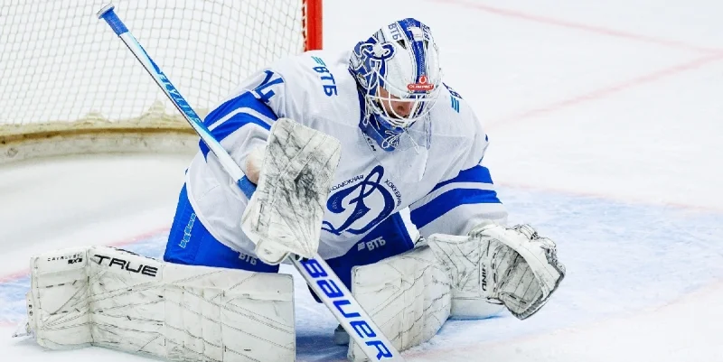 Сахалинские Акулы - МХК Динамо