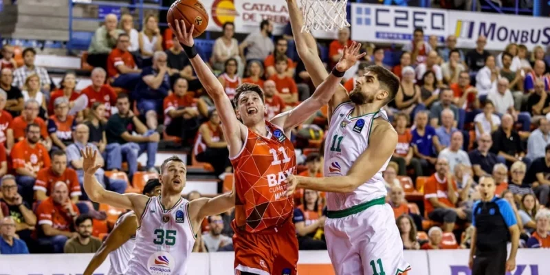 Университатя Клуж-Напока - Манреса Университатя Клуж-Напока - Манреса