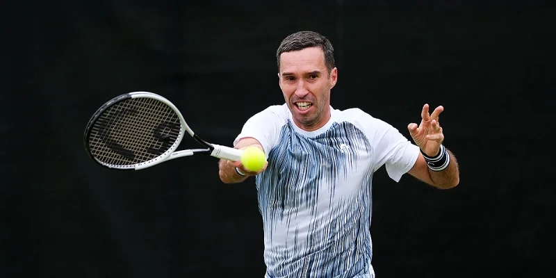 Том Парис - Михаил Кукушкин