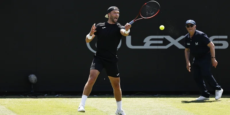 Том Парис - Лиам Броуди