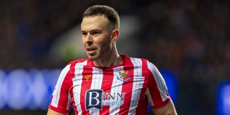 Сент-Джонстон - Куинз Парк Сент-Джонстон - Куинз Парк