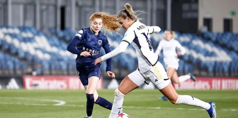 Париж (Ж) - Бенфика