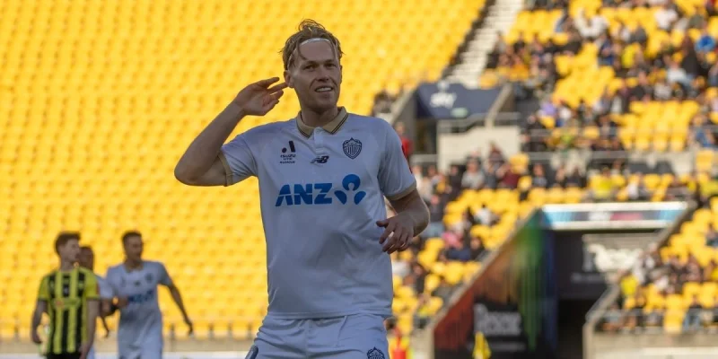 Окленд - Брисбен Роар Окленд - Брисбен Роар