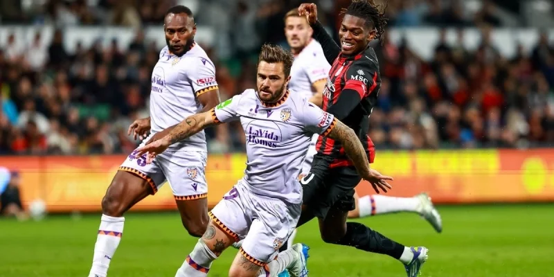 Ньюкасл Джетс - Перт Глори Ньюкасл Джетс - Перт Глори