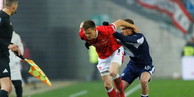 Кайзерслаутерн - Хольштайн Киль