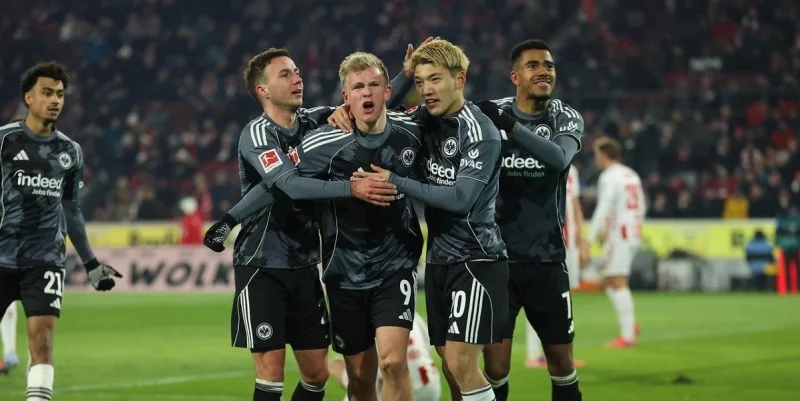 Айнтрахт Фр - Аталанта Айнтрахт Фр - Аталанта