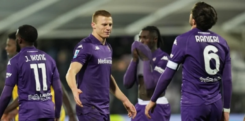 Фиорентина - АЕК Афины Фиорентина - АЕК Афины