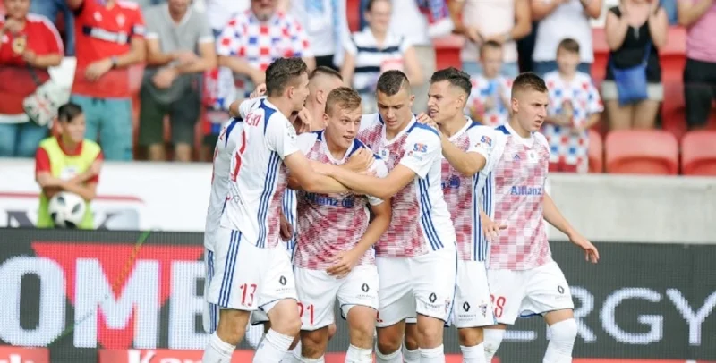 Радомяк Радом - Гурник