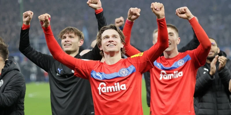 Айнтрахт Брауншвейг - Хольштайн Киль