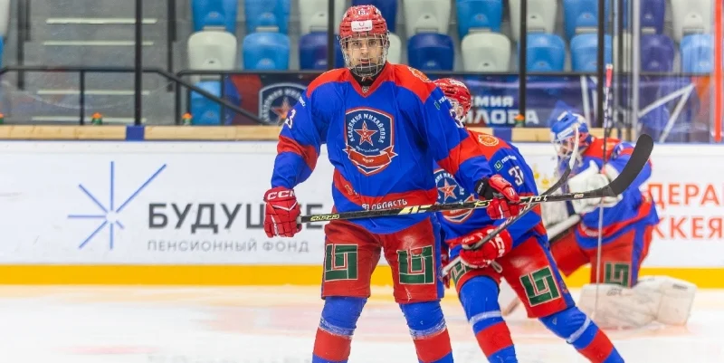 Красная Машина - АКМ-Юниор Красная Машина - АКМ-Юниор