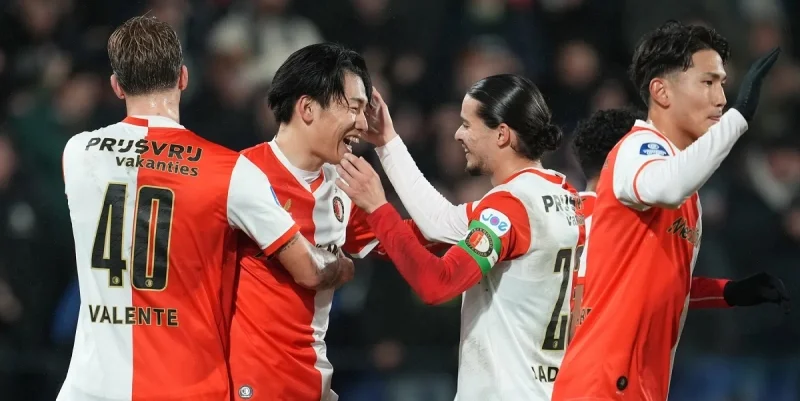 Стяуа (ФКСБ) - Фейеноорд Стяуа (ФКСБ) - Фейеноорд