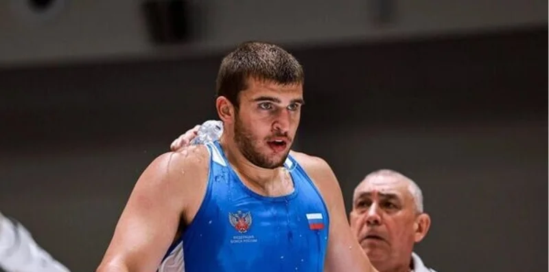 Арман Маханов - Давид Суров Арман Маханов - Давид Суров