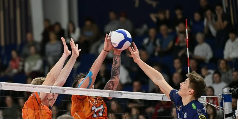 Кузбасс - Факел Кузбасс - Факел