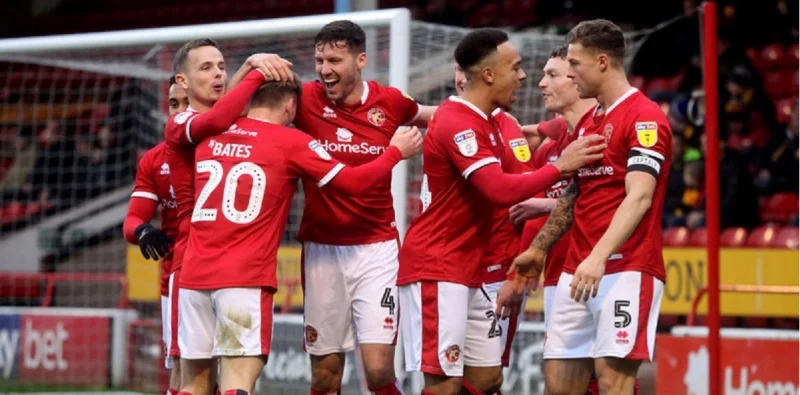 Уолсолл - Кру Александра Уолсолл - Кру Александра