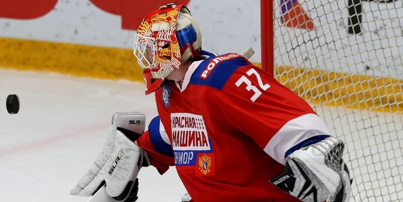 АКМ-Юниор - Красная Машина