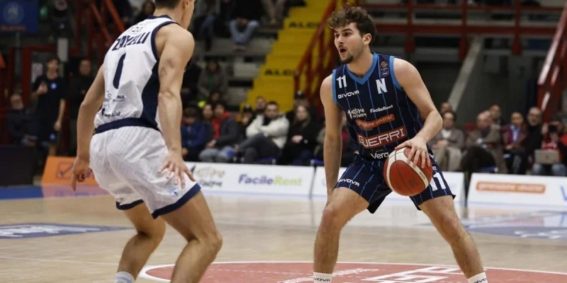 Наполи Баскет - Канту