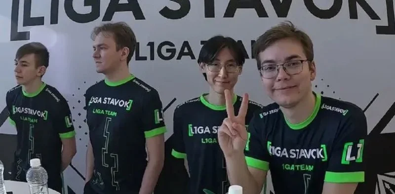 AVULUS - L1ga AVULUS - L1ga