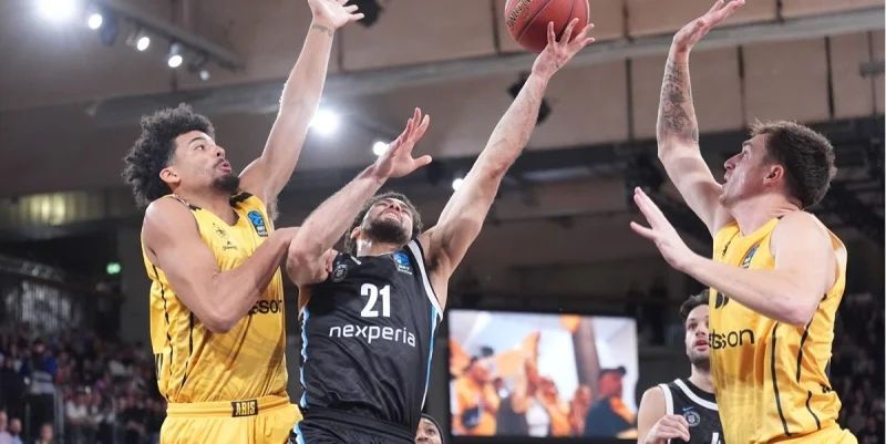 Арис - Цедевита-Олимпия