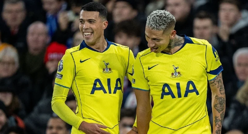 Брентфорд - Тоттенхэм Брентфорд - Тоттенхэм