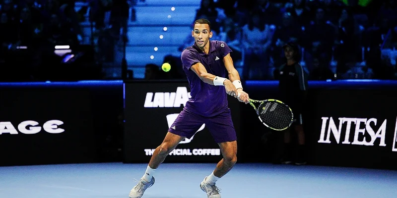 Феликс Оже-Альяссим - Чжичжэнь Чжан