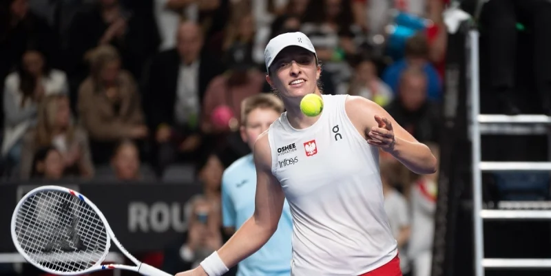 Ева Лис - Ига Швентек