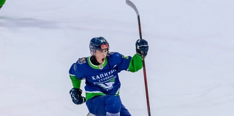 Капитан - Крылья Советов