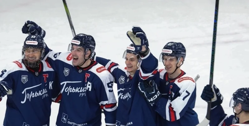 Торпедо-Горький - Звезда