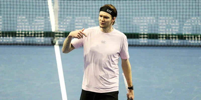 Ботик Ван де Зандшульп - Александр Бублик